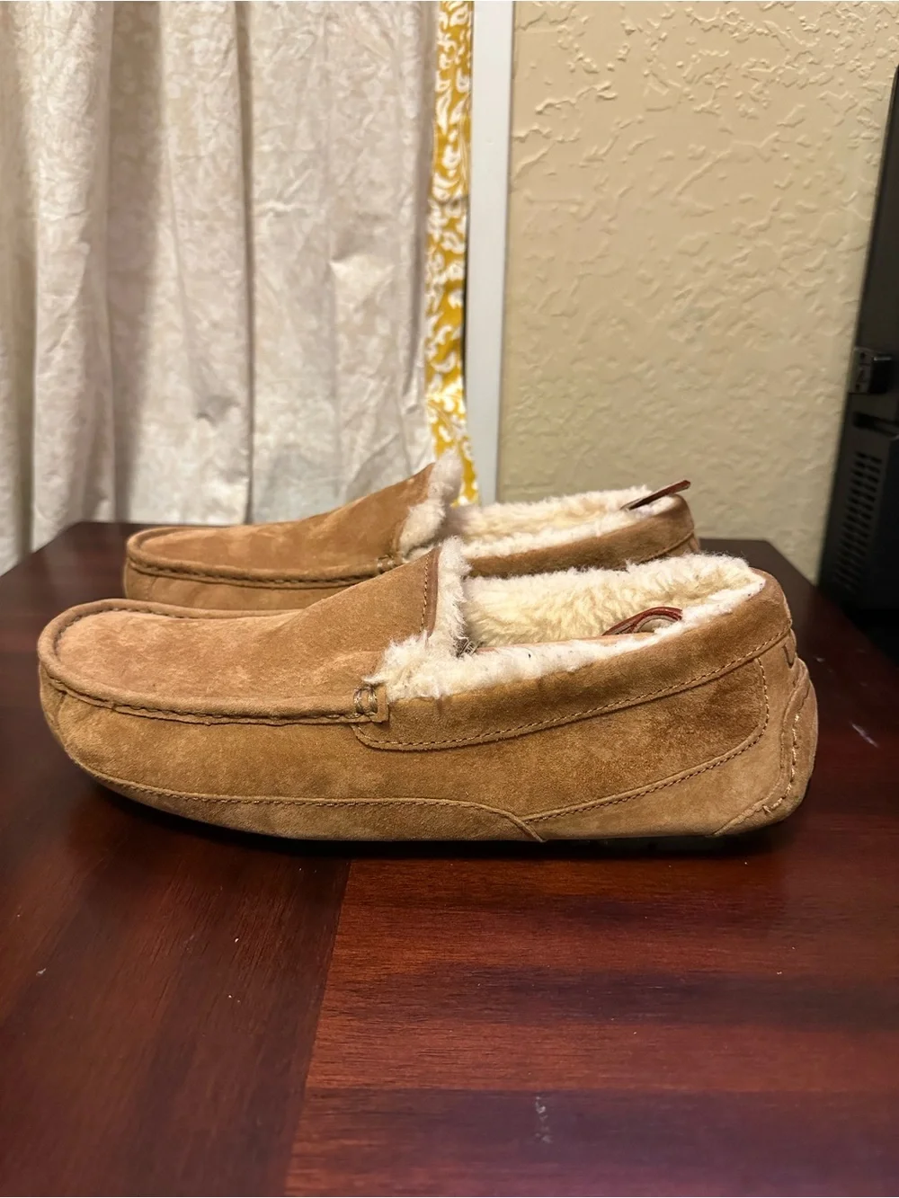 Mens UGG Ascot Tan Brown Suede Lined Slippers Shoes Moccasins Loafers Size 11